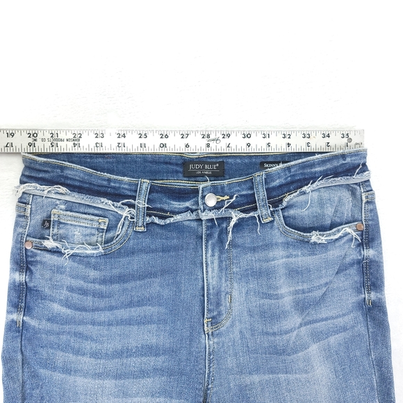 Judy Blue Jeans Size 15/32 Womens Slim Fit Skinny Medium Wash Blue Denim - Picture 8 of 10